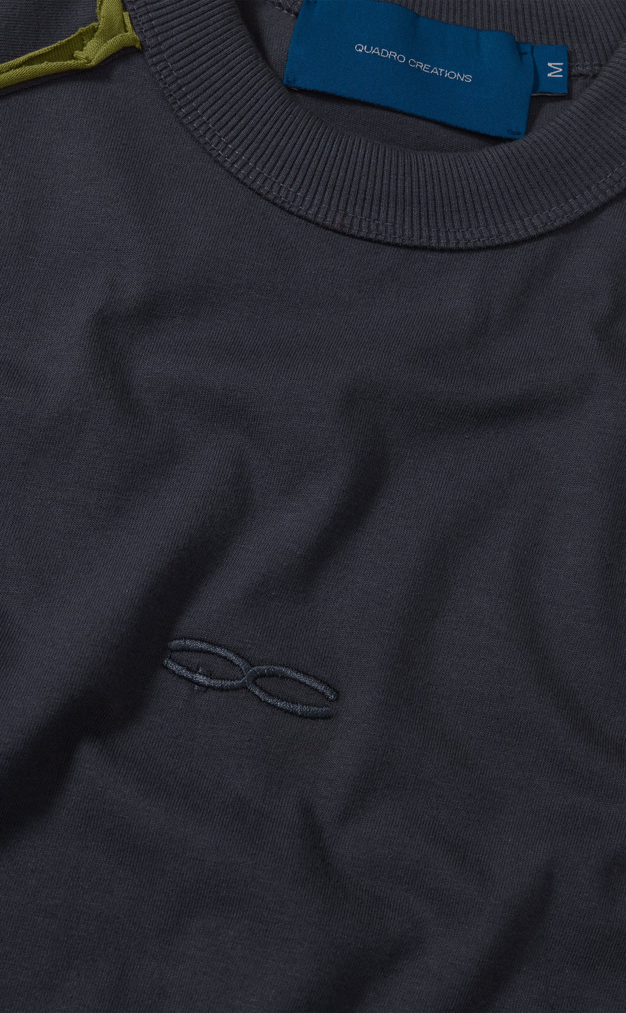 CAMISETA QC VECTOR BOXY ML CHUMBO
