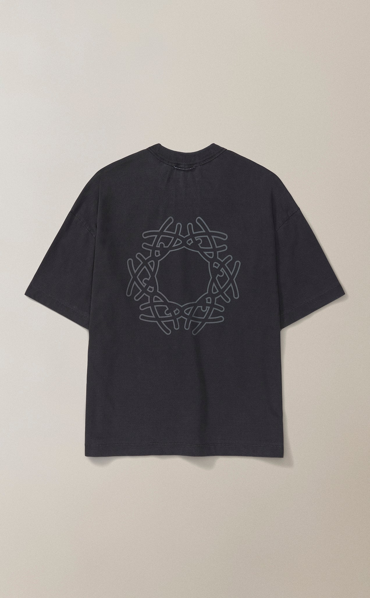 CAMISETA QC SIMBOLO BOXY STONED PRETO