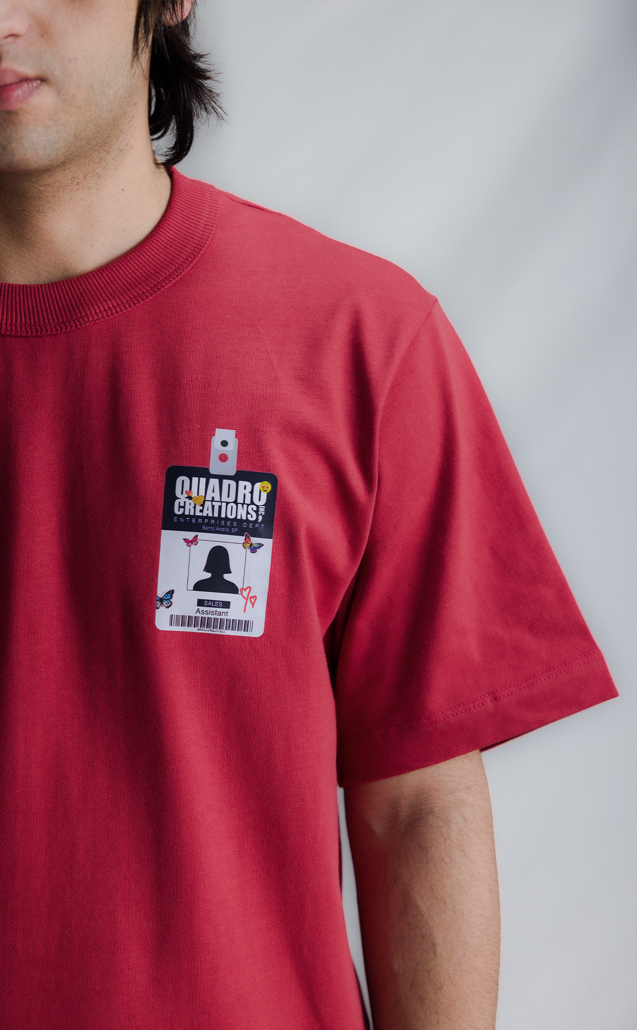 TSHIRT FRAME ASSISTANT BADGE REGULAR RED