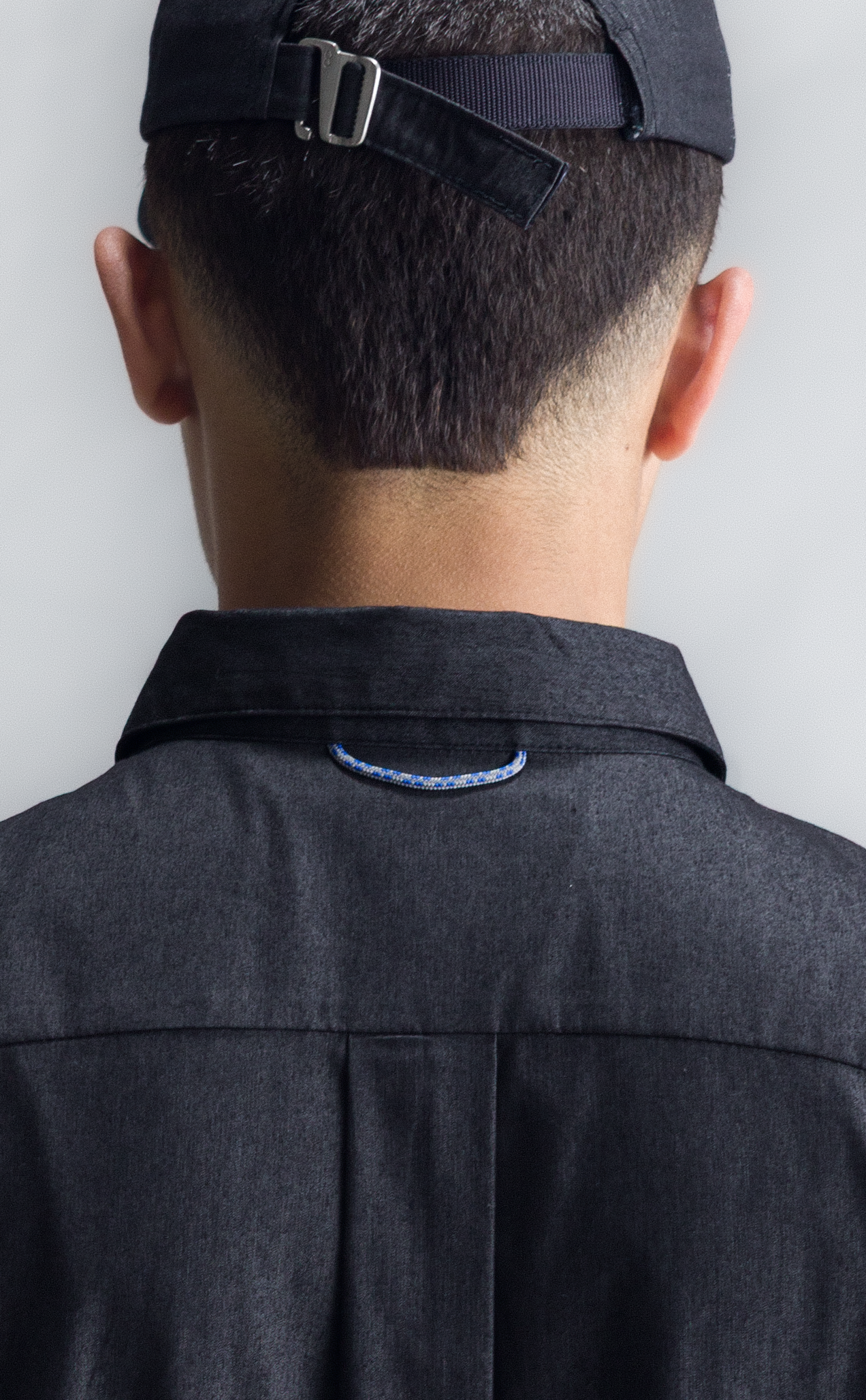 MOTIF LONGSLEEVE SHIRT PRETO