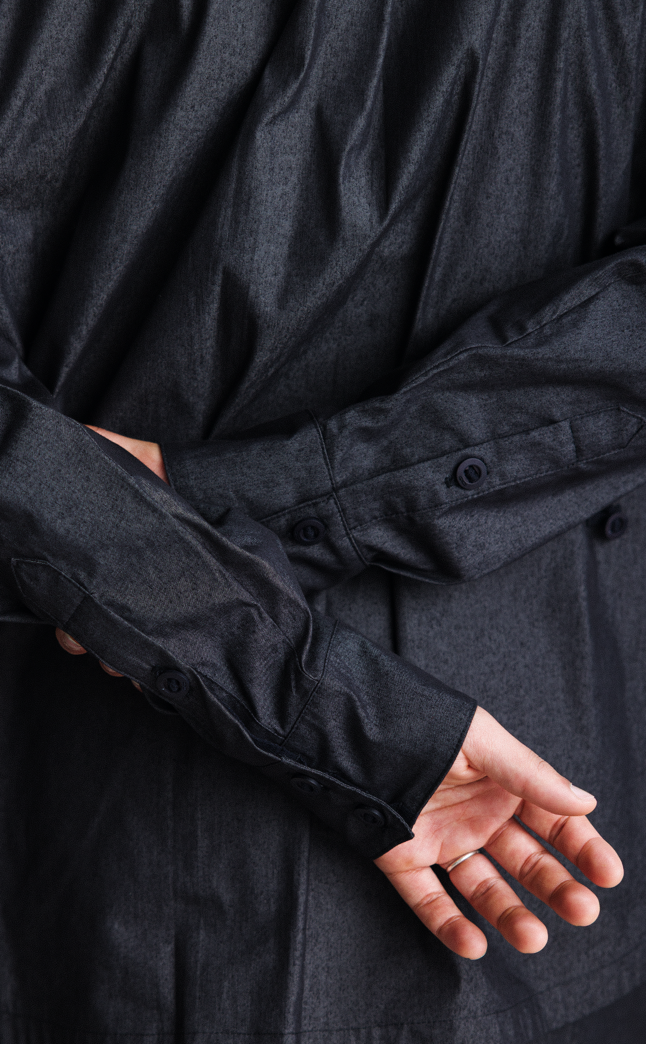 MOTIF LONGSLEEVE SHIRT PRETO