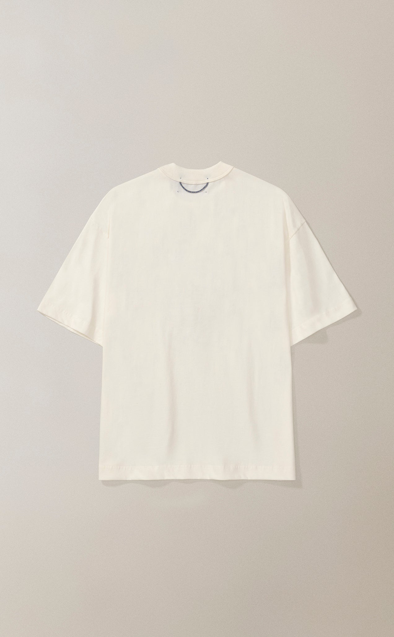 CAMISETA QC TRANSMUTAÇÃO BOXY OFF WHITE