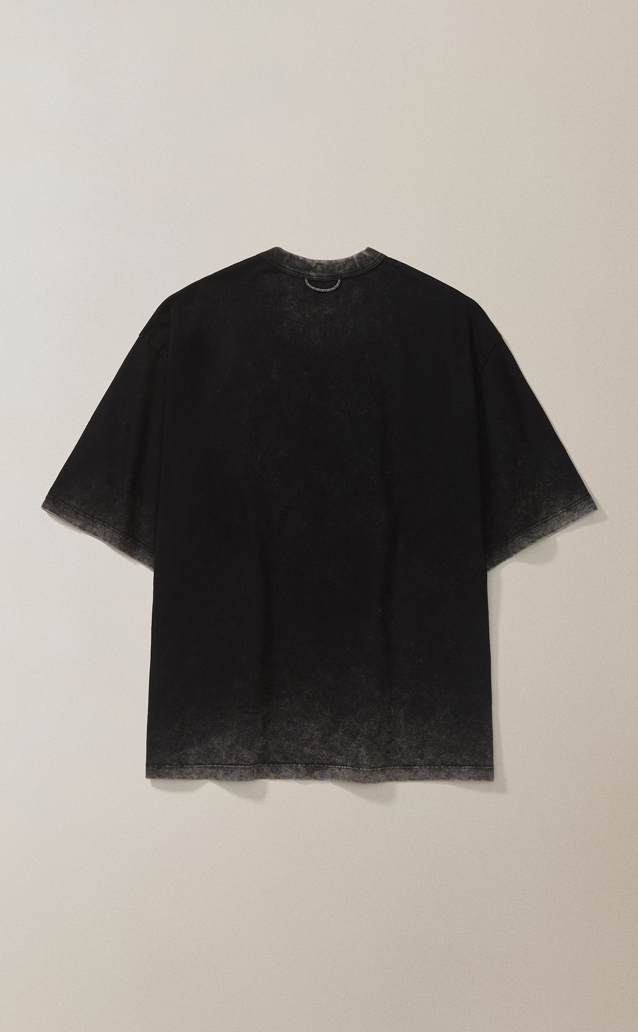 CAMISETA QC PARTICULAS BOXY STONED PRETO