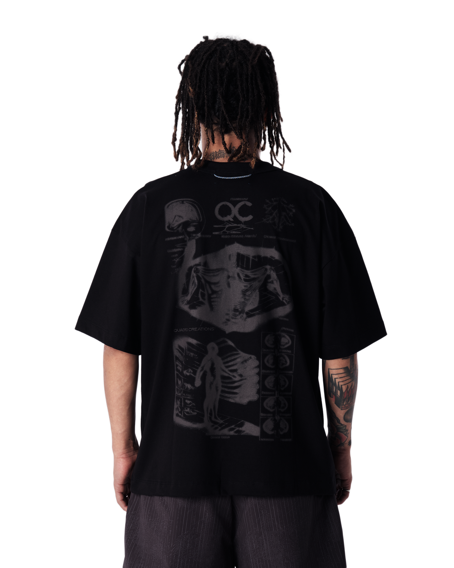 CAMISETA QC ANATOMIA BOXY PRETO