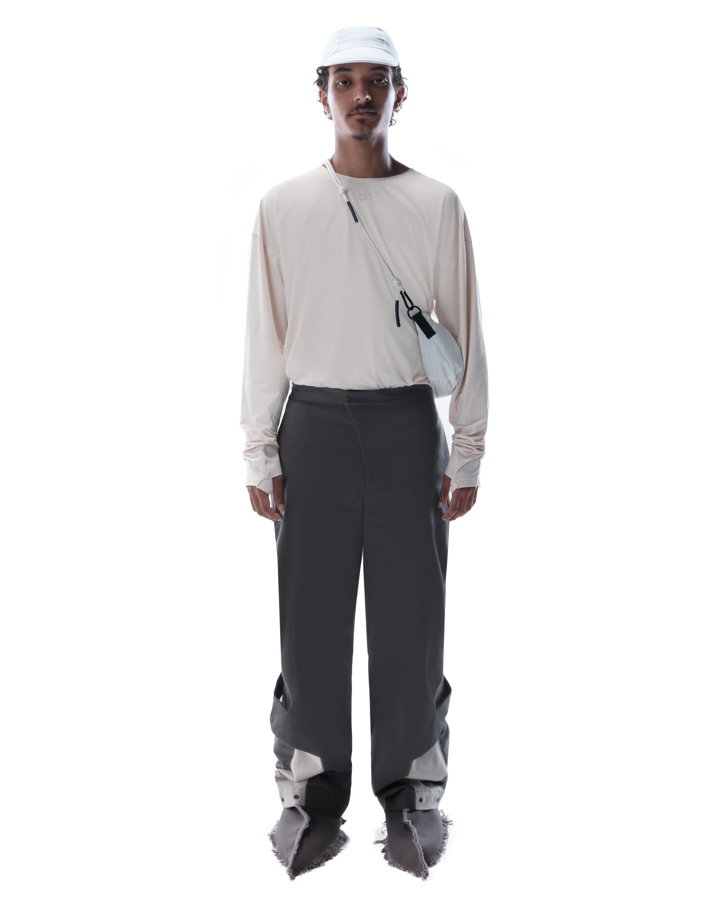 VAUGHAN TECH OFF-WHITE LONGSLEEVE