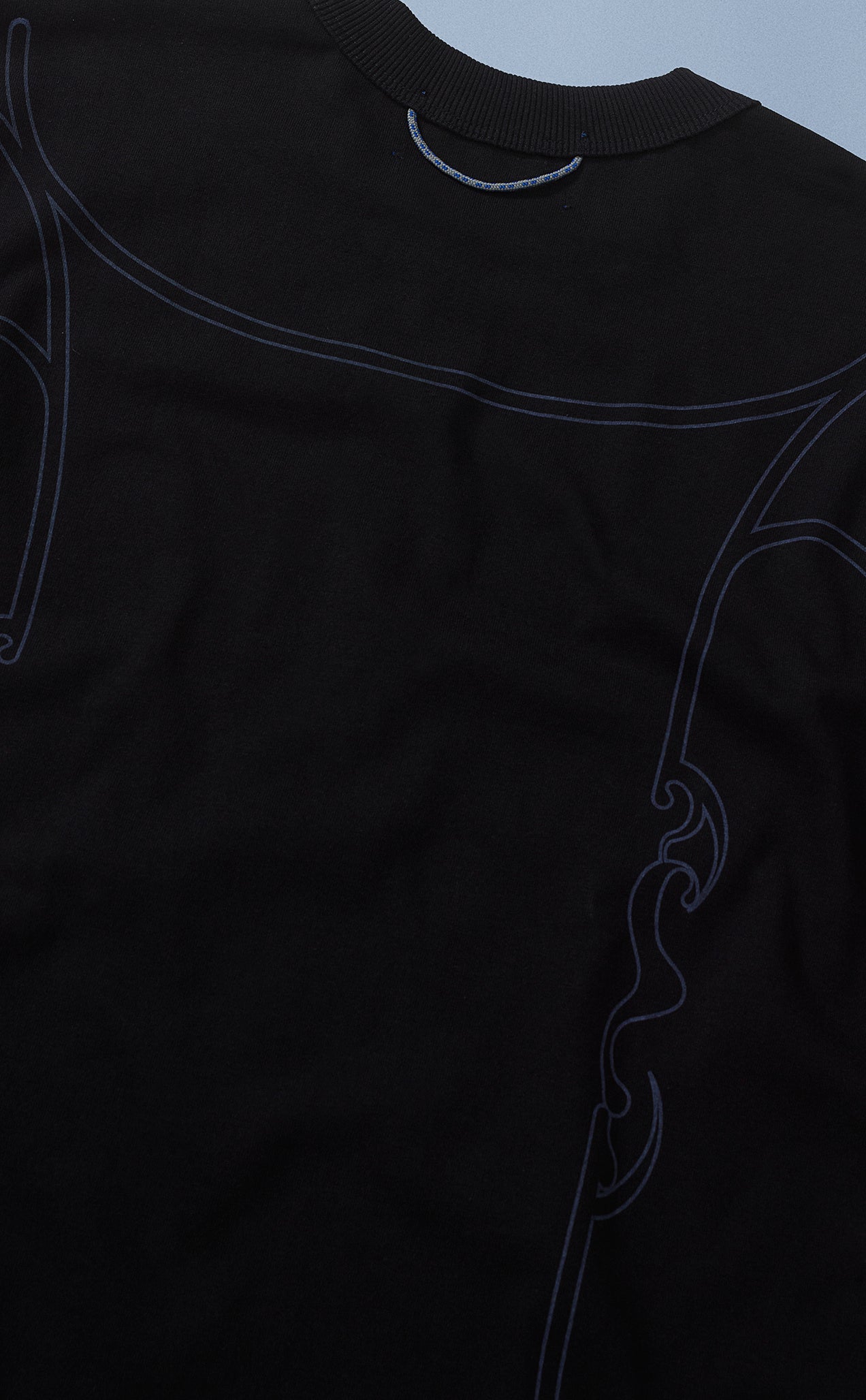 CAMISETA QC LINHAS BOXY PRETO