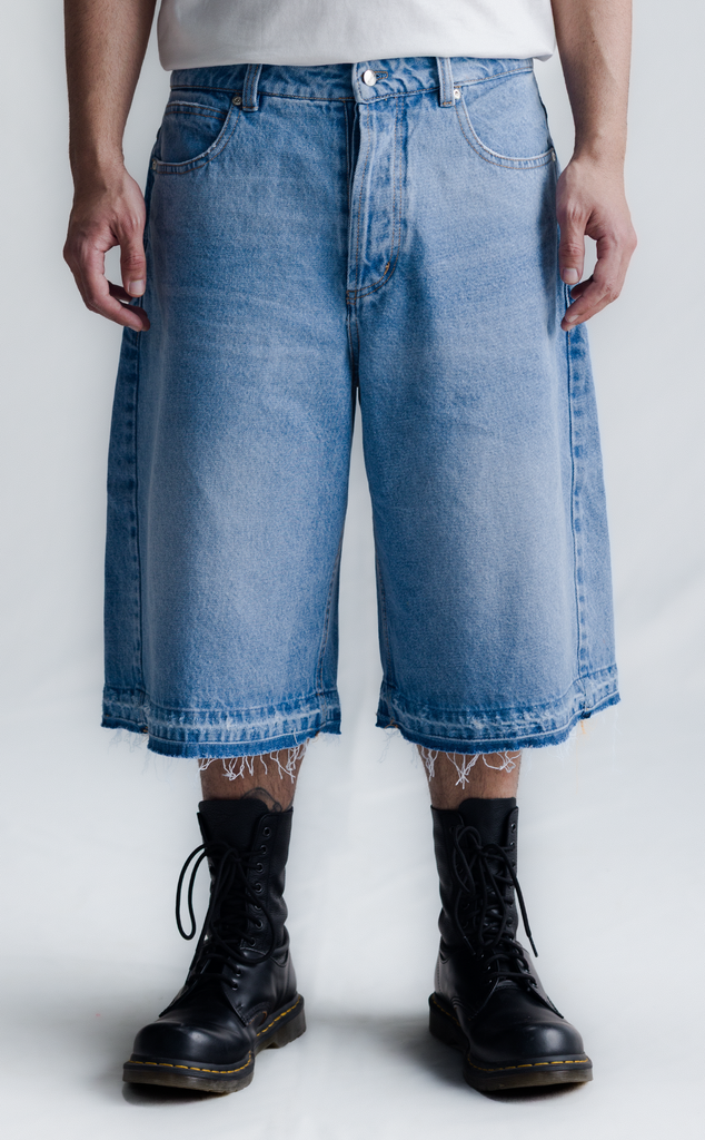 [PRÉ-VENDA] SIDE DART DENIM SUPER BAGGY SHORTS BABY BLUE