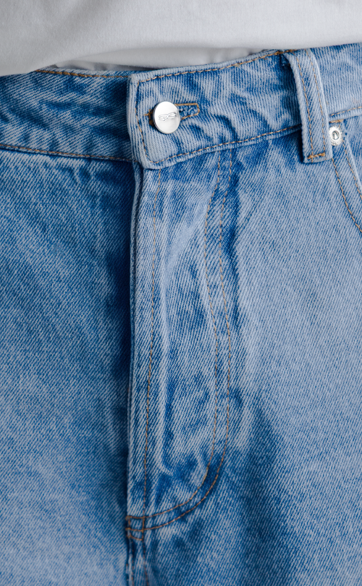 [PRÉ-VENDA] SIDE DART DENIM SUPER BAGGY SHORTS BABY BLUE