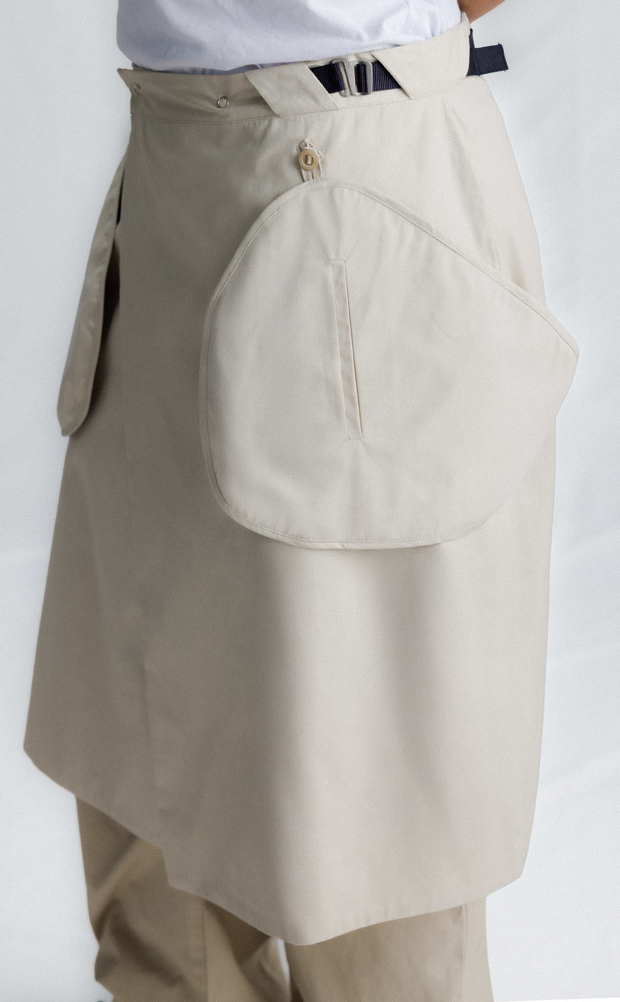 OVERLAP G-HOOK SKIRT CAQUI