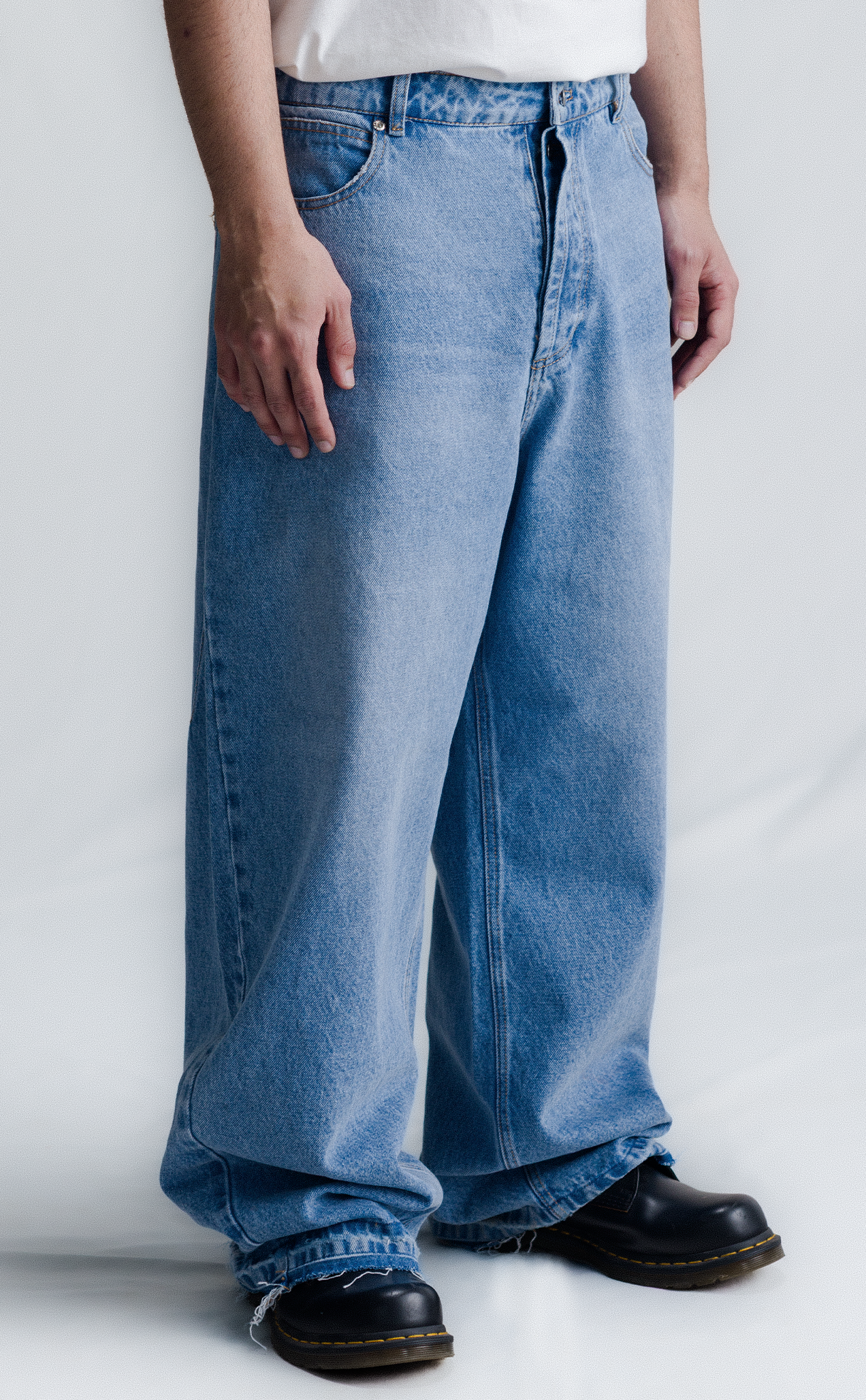 [PRÉ-VENDA] SIDE DART DENIM BAGGY PANTS BABY BLUE