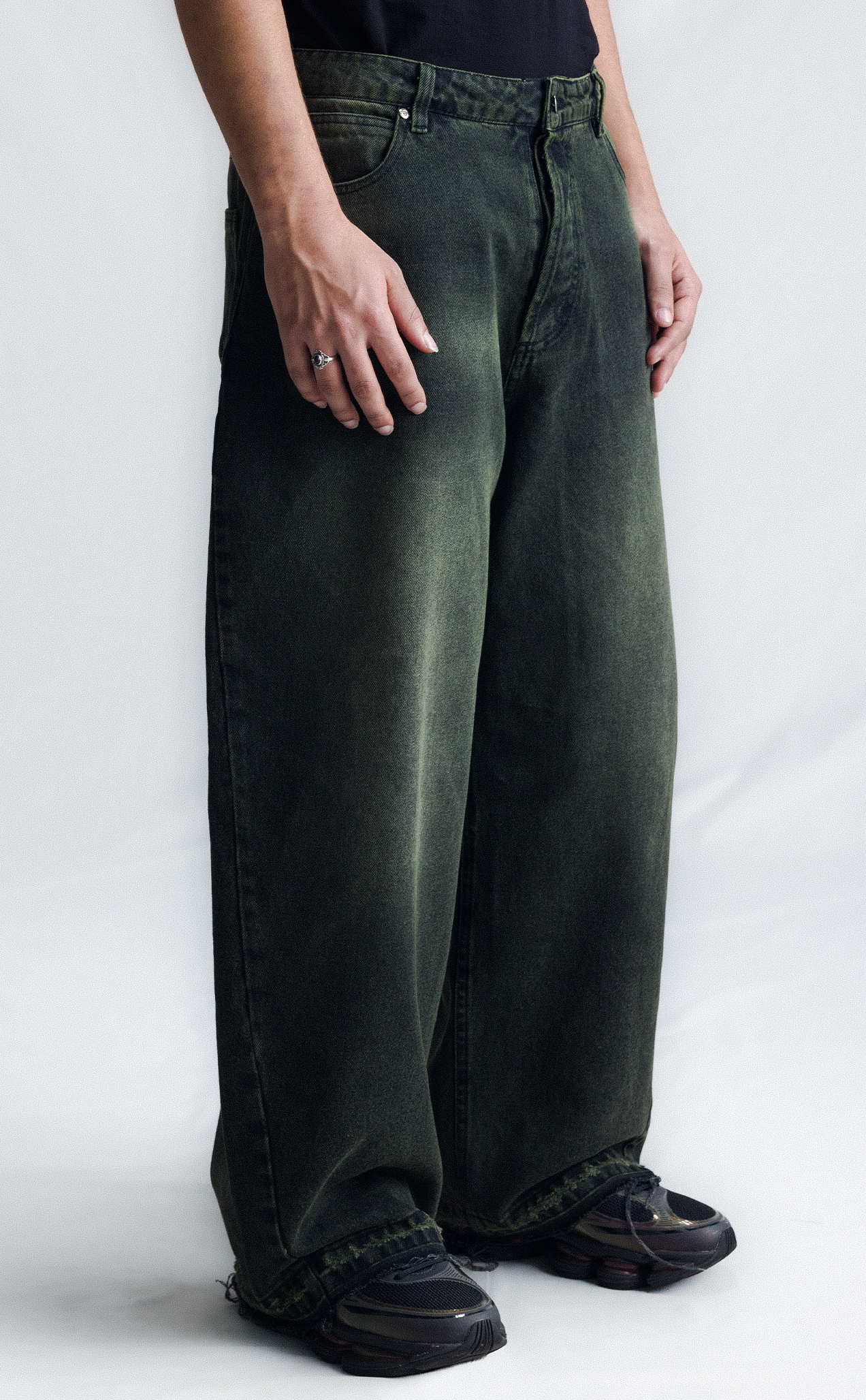 [PRÉ-VENDA] SIDE DART DENIM BAGGY PANTS ACID BLACK