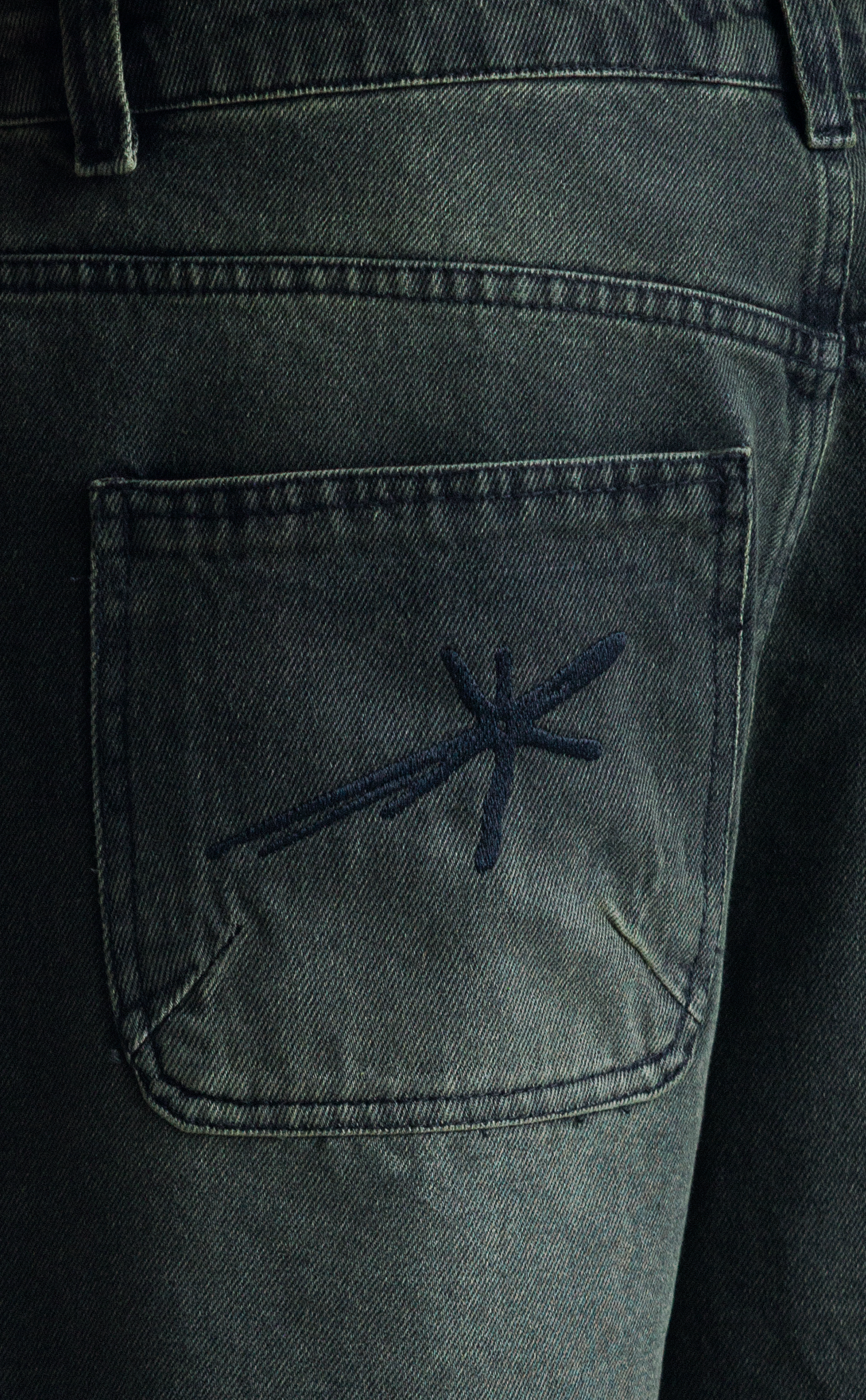 [PRÉ-VENDA] SIDE DART DENIM SUPER BAGGY SHORTS ACID BLACK