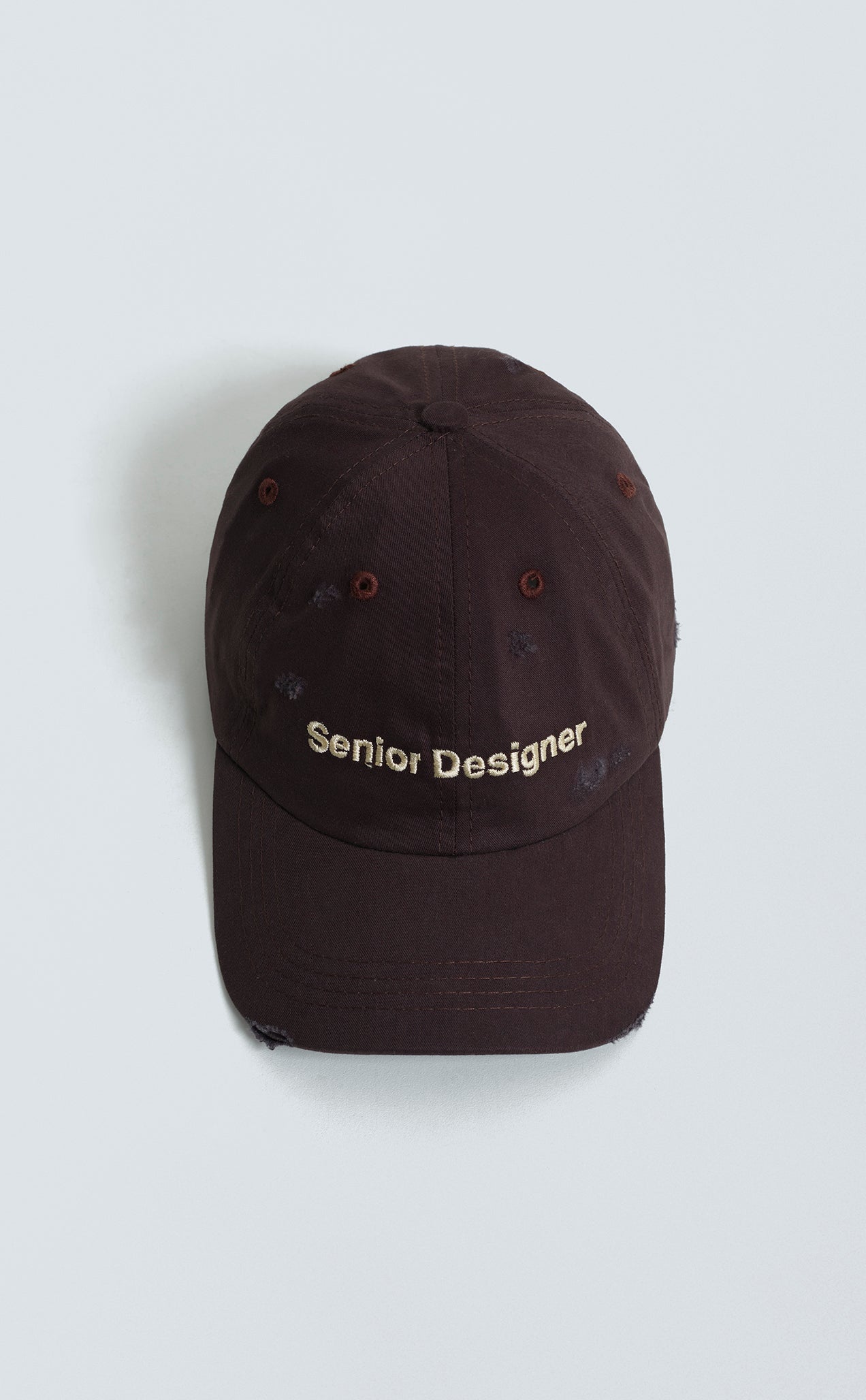 SENIOR DESIGNER DAD HAT CAFÉ