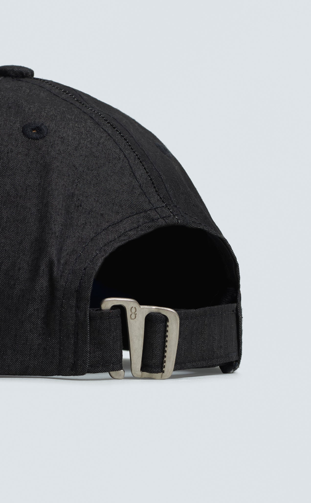 SENIOR DESIGNER DAD HAT CAFÉ