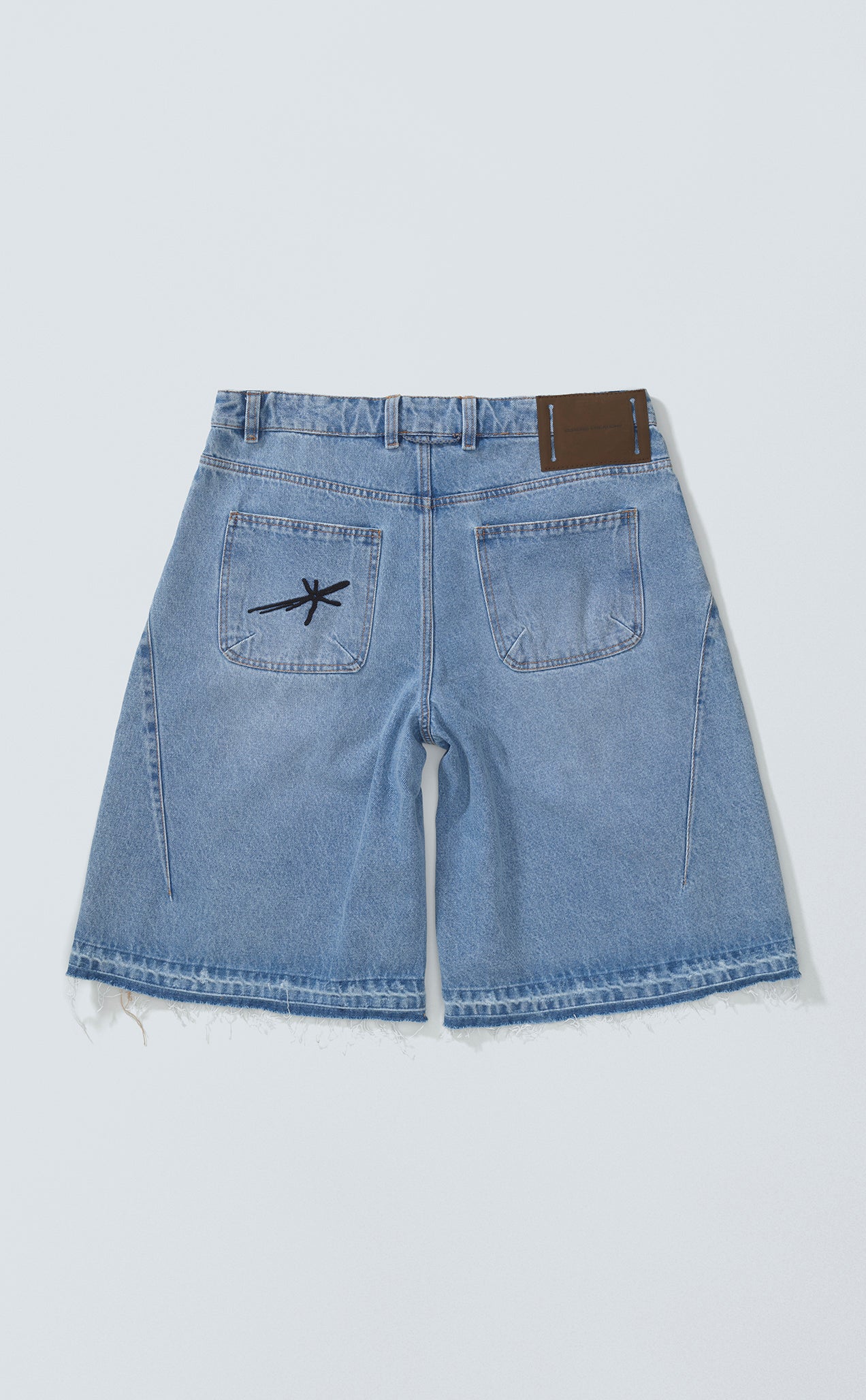 [PRÉ-VENDA] SIDE DART DENIM SUPER BAGGY SHORTS BABY BLUE
