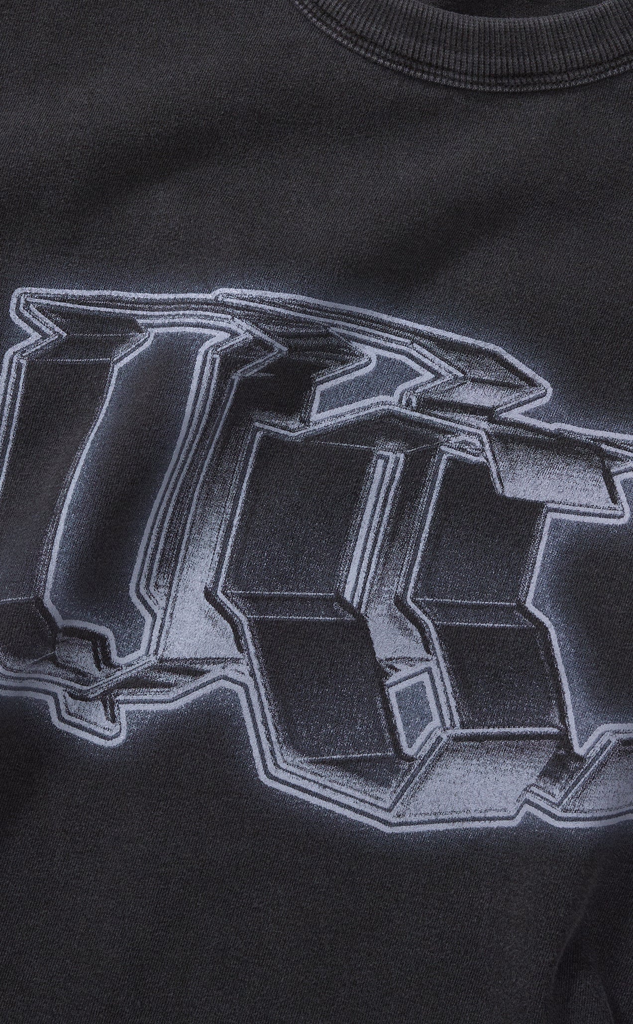 CAMISETA QC PRISMA BOXY STONED PRETO