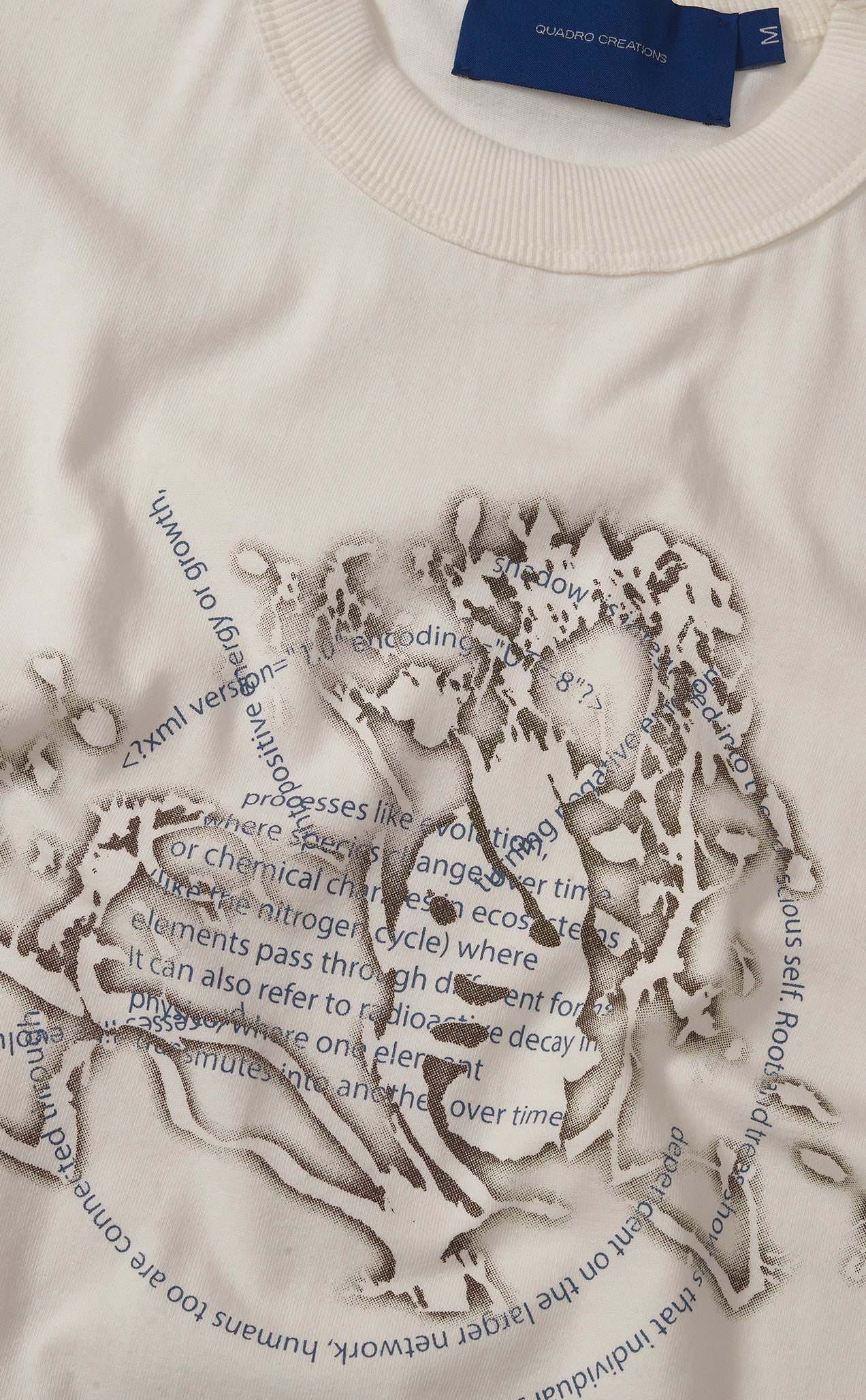 CAMISETA QC TRANSMUTAÇÃO BOXY OFF WHITE