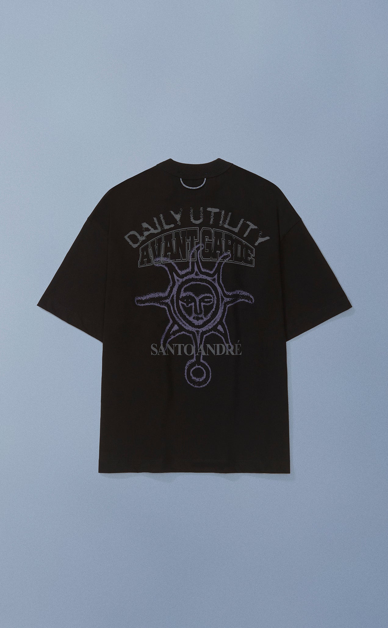 CAMISETA QC SOL EM S.A. BOXY PRETO