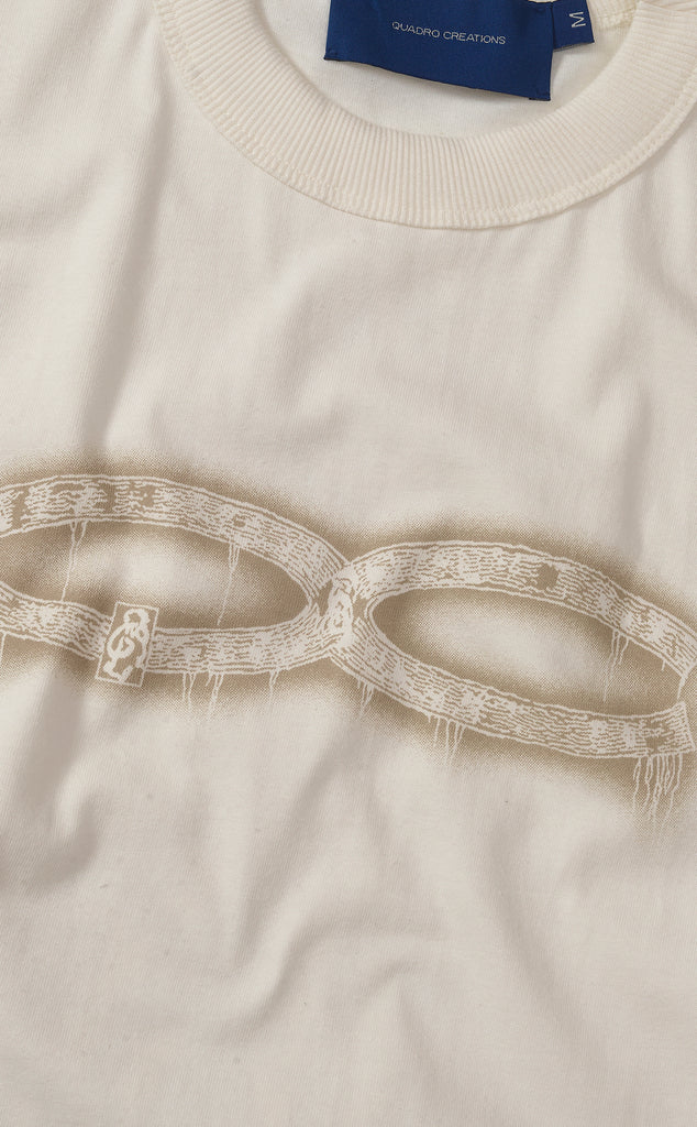 CAMISETA QC ARQUEOLOGOS BOXY OFF WHITE