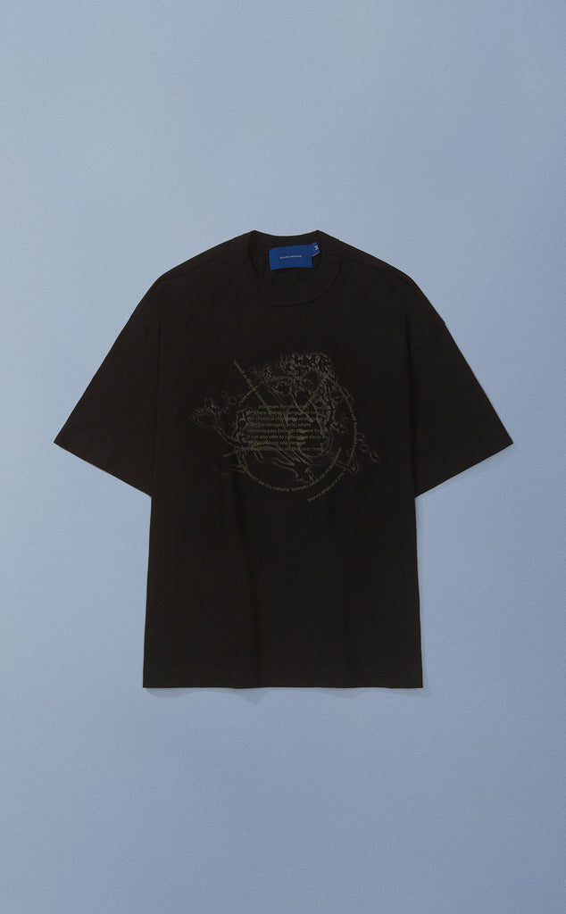 CAMISETA QC TRANSMUTAÇÃO BOXY PRETO
