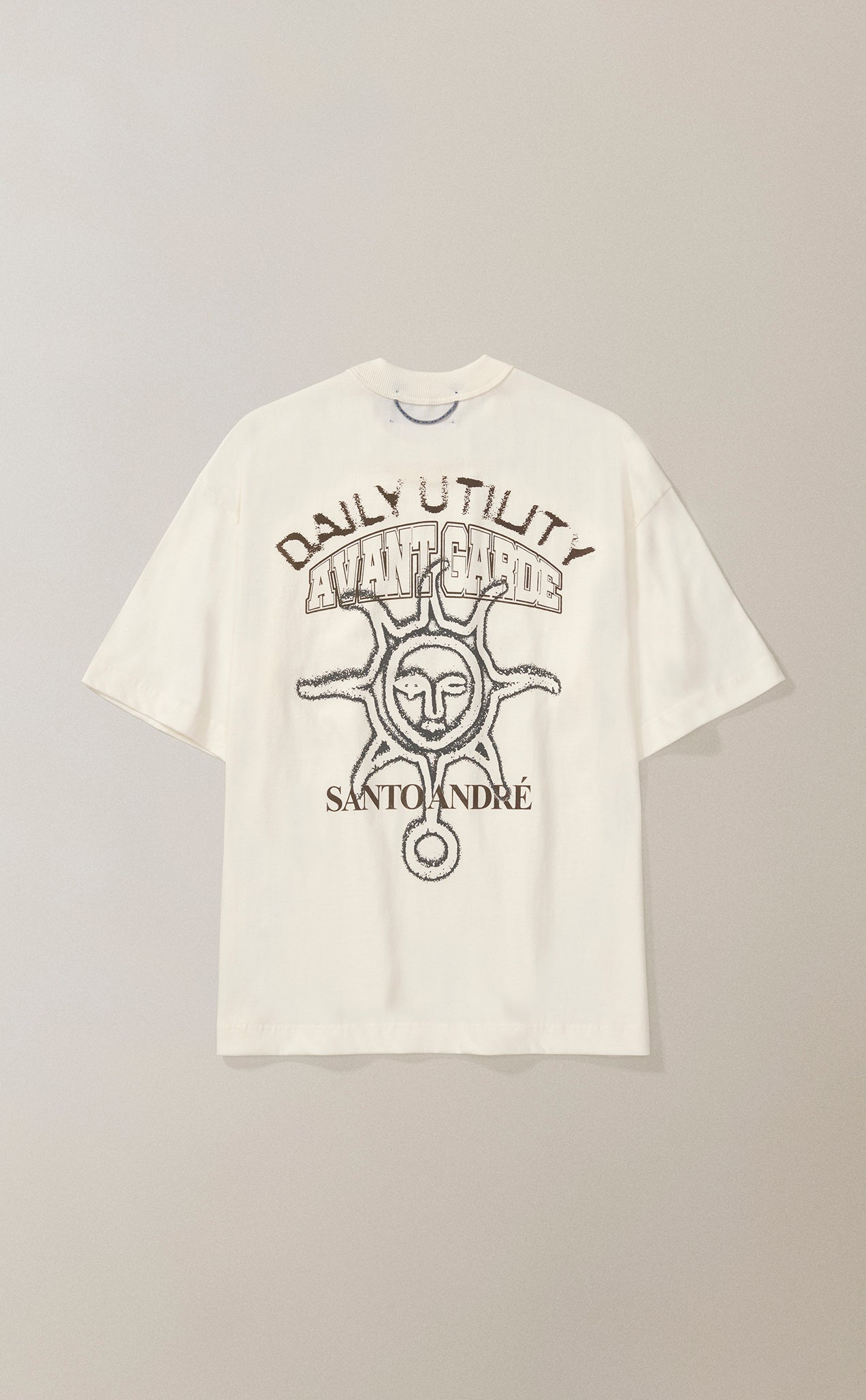 CAMISETA QC SOL EM S.A. BOXY OFF WHITE
