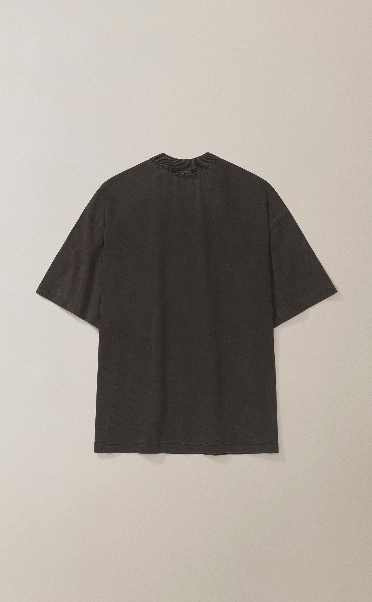 CAMISETA QC BOMBA CIDADE BOXY STONED PRETO
