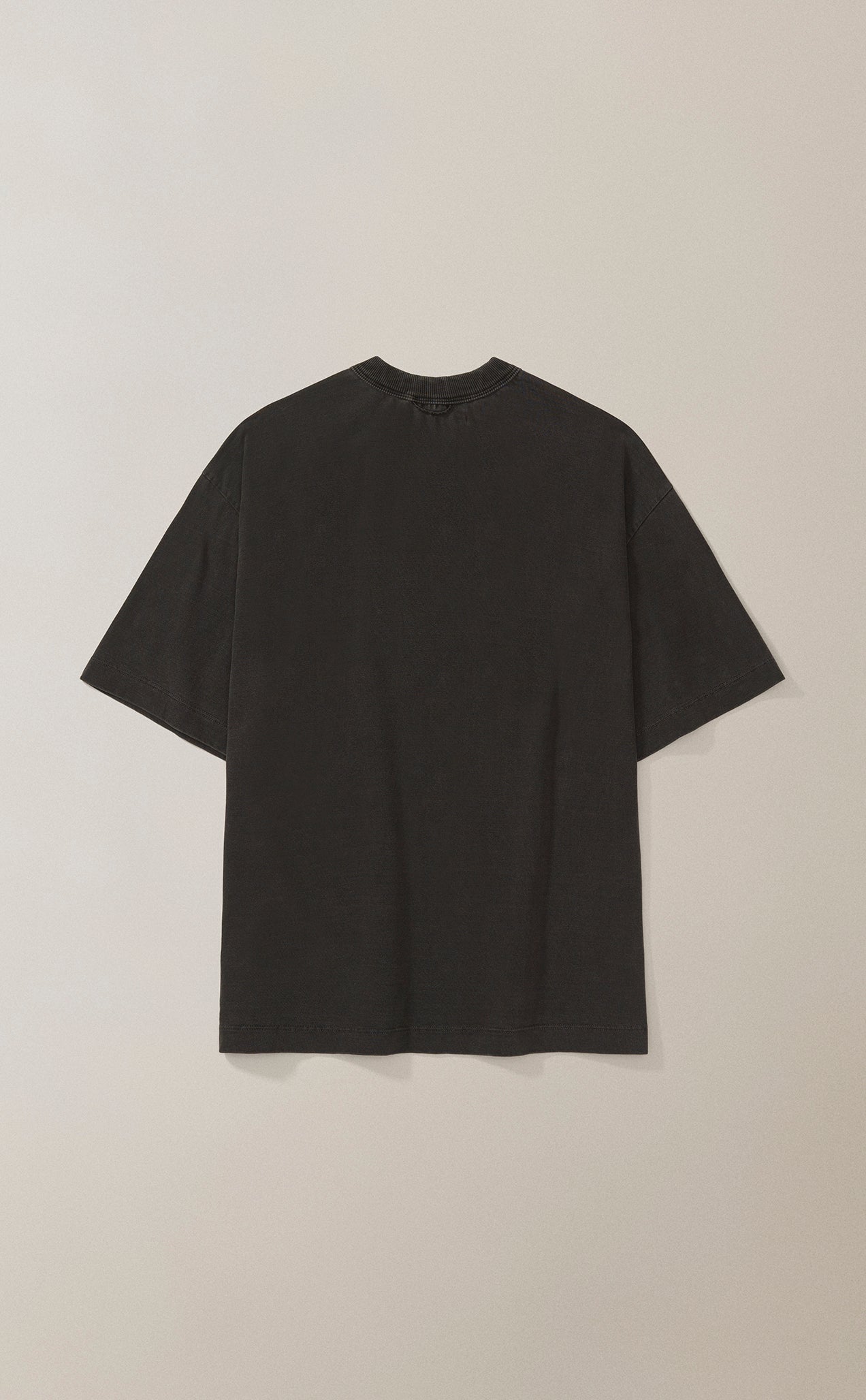 CAMISETA QC NEGRONI BOXY STONED PRETO